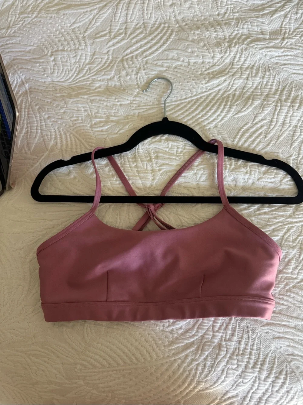 ALO Yoga airlift intrigue Mauve Pink Strappy Crop Bra